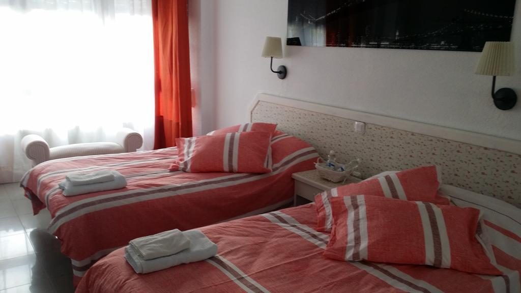 Alojamiento Miramar Santoña 외부 사진