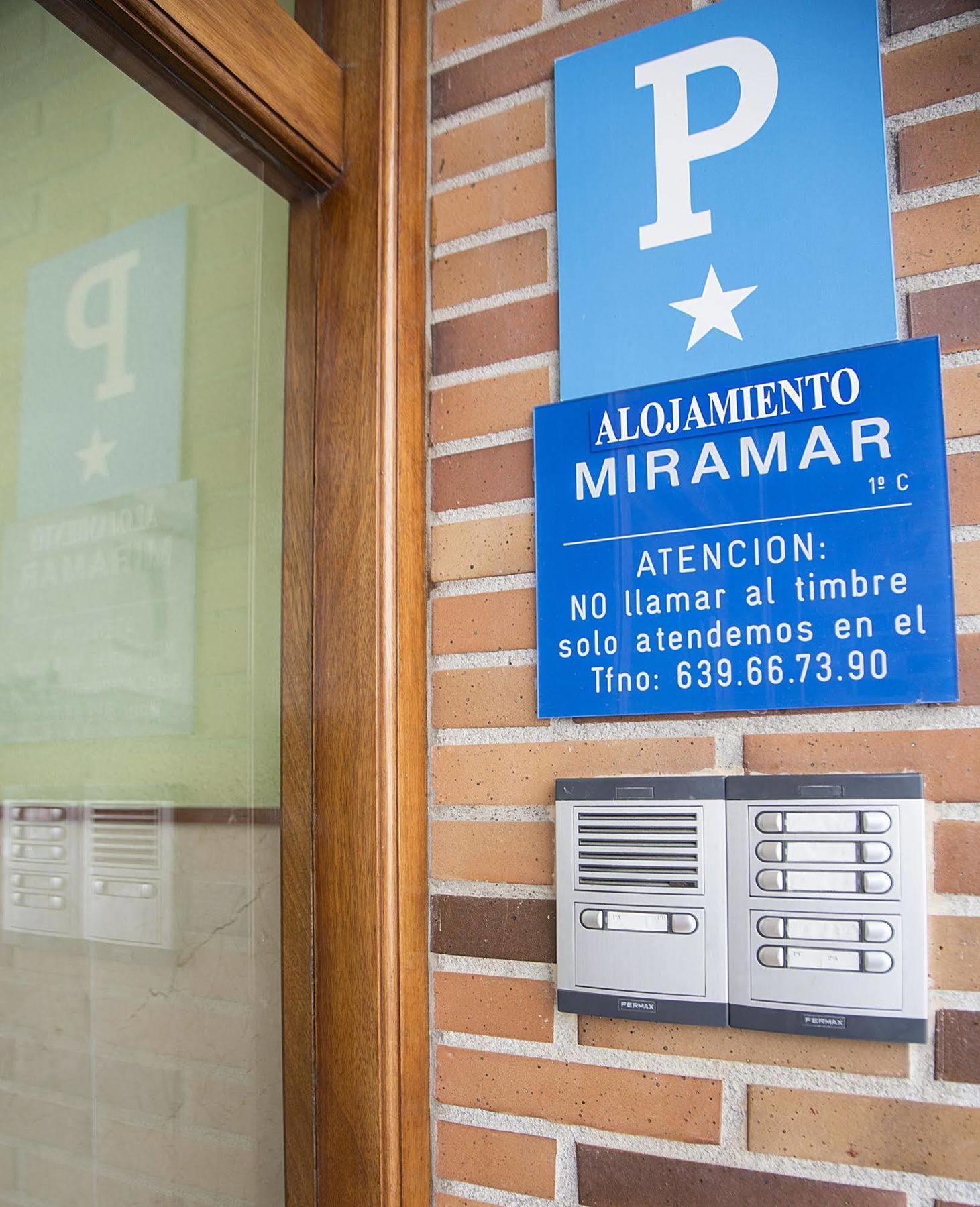 Alojamiento Miramar Santoña 외부 사진